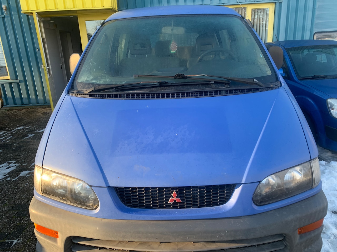 Mitsubishi L 400 - 2.5 lang DC - AutoWereld.nl