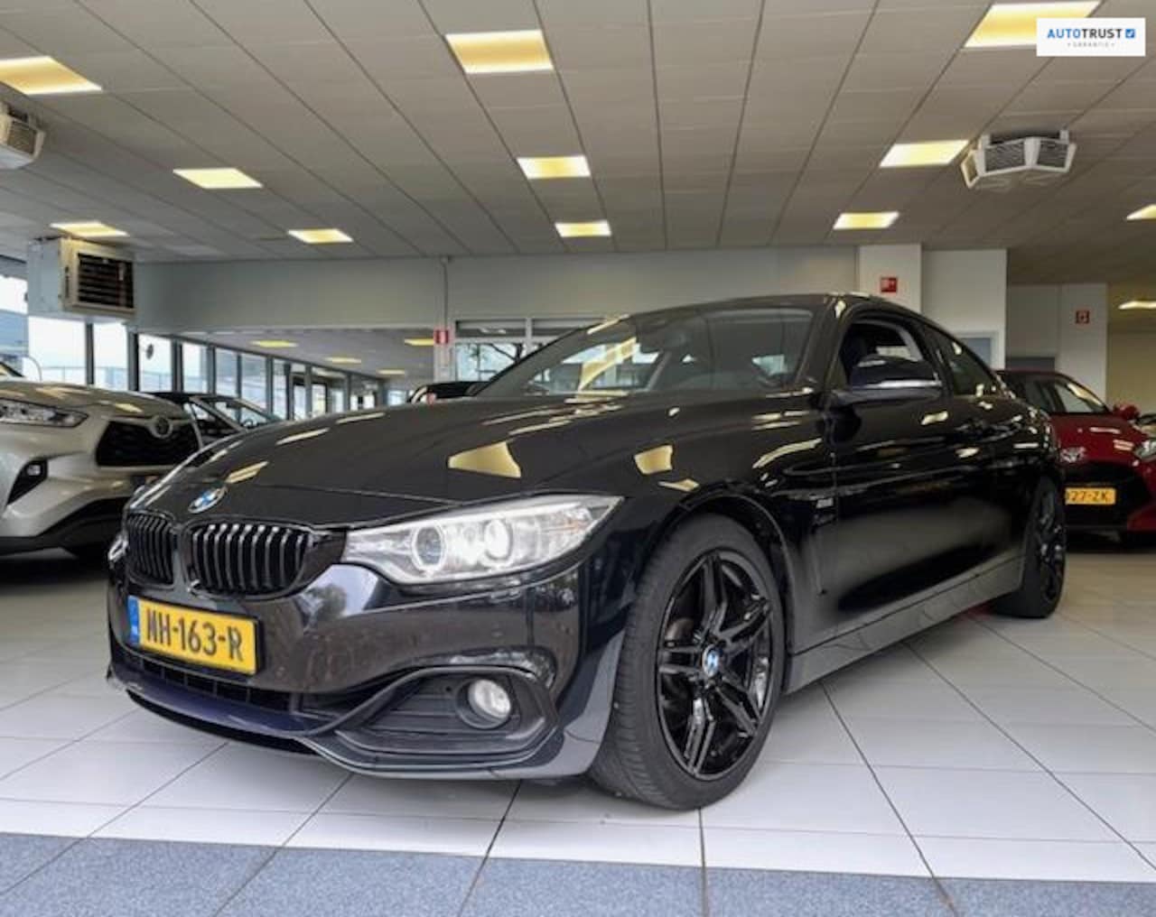 BMW 4-serie Coupé - 435i M Sport/306 PK/Navi/Leder/Automaat - AutoWereld.nl