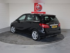 Mercedes-Benz B-klasse - 180 Prestige, Volledig dealer onderhouden, Clima, Cruise, Parkeersensoren, Trekhaak, Half
