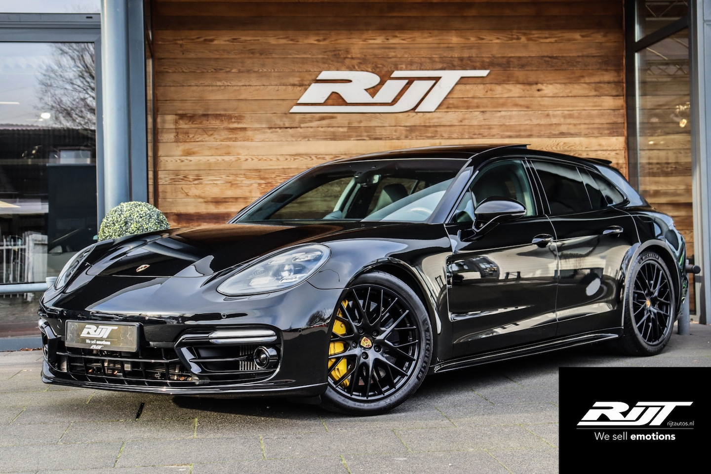 Porsche Panamera Sport Turismo - 4.0 Turbo S E-Hybrid **Ceramic/4WS/Burmester/Pano/Alcantara/Carbon** - AutoWereld.nl