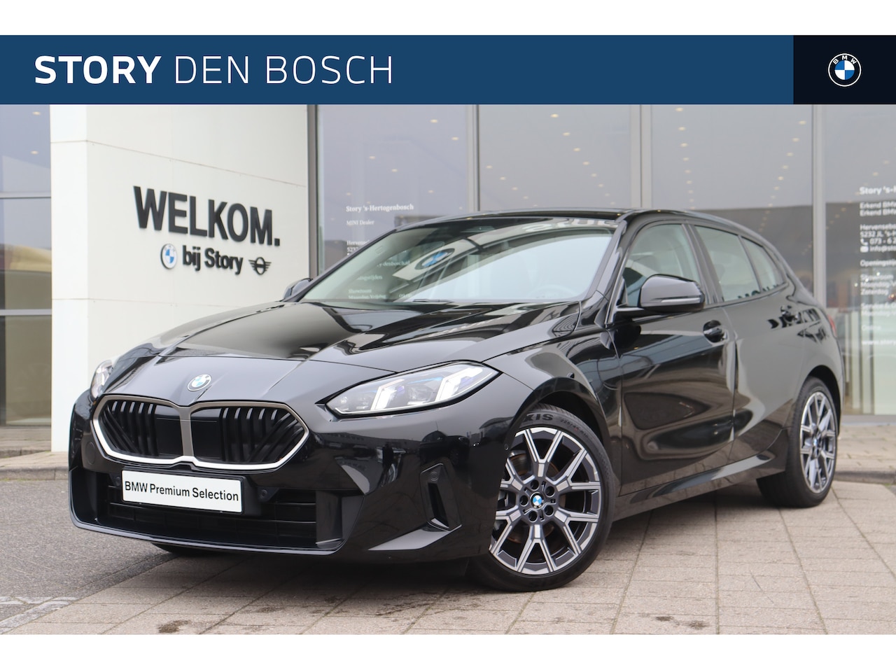 BMW 1-serie - 120 Automaat / Sportstoelen / Achteruitrijcamera / Adaptieve LED / Comfort Access / Stoelv - AutoWereld.nl