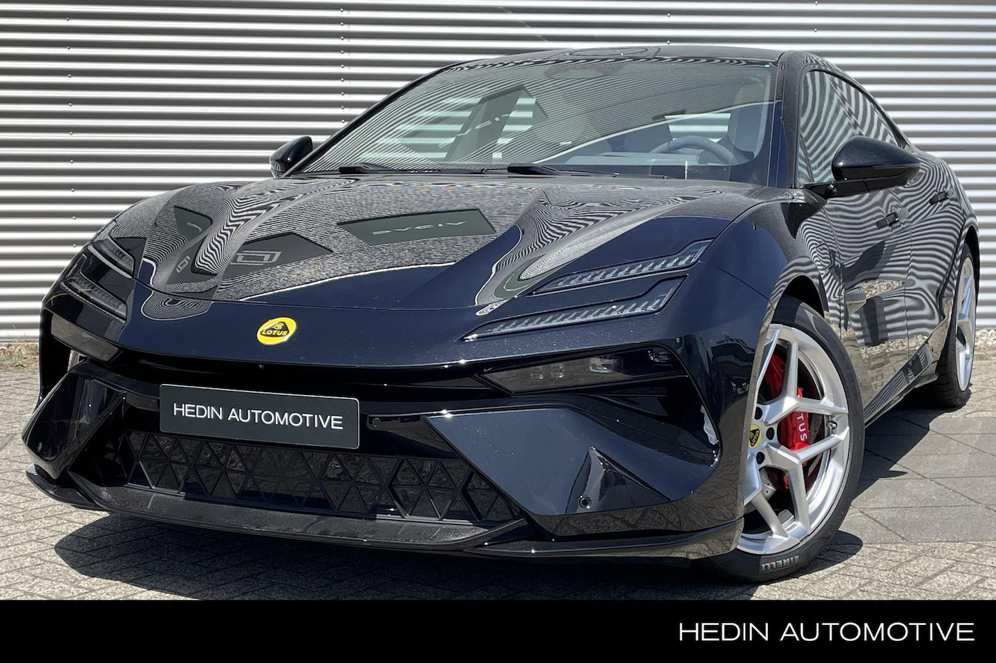 Lotus Emeya - Base 102 kWh | 21'' inch wielen | Heads up display | 350KW snelladen | Rode remklauwen | Q - AutoWereld.nl