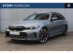 BMW 3-serie Touring - 330e High Executive M Sport Automaat / Panoramadak / Trekhaak / Sportstoelen / Adaptieve L