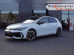 Volkswagen Golf - R-line 1.5 eTSI 150pk DSG facelift Black style/Panodak /Camera /IQ Matrix LED /Head-up