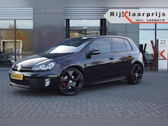 Volkswagen Golf - 2.0 GTI DSG 211pk / Navi 510 / Leer / Xenon / PDC / Dynaudio / NAP