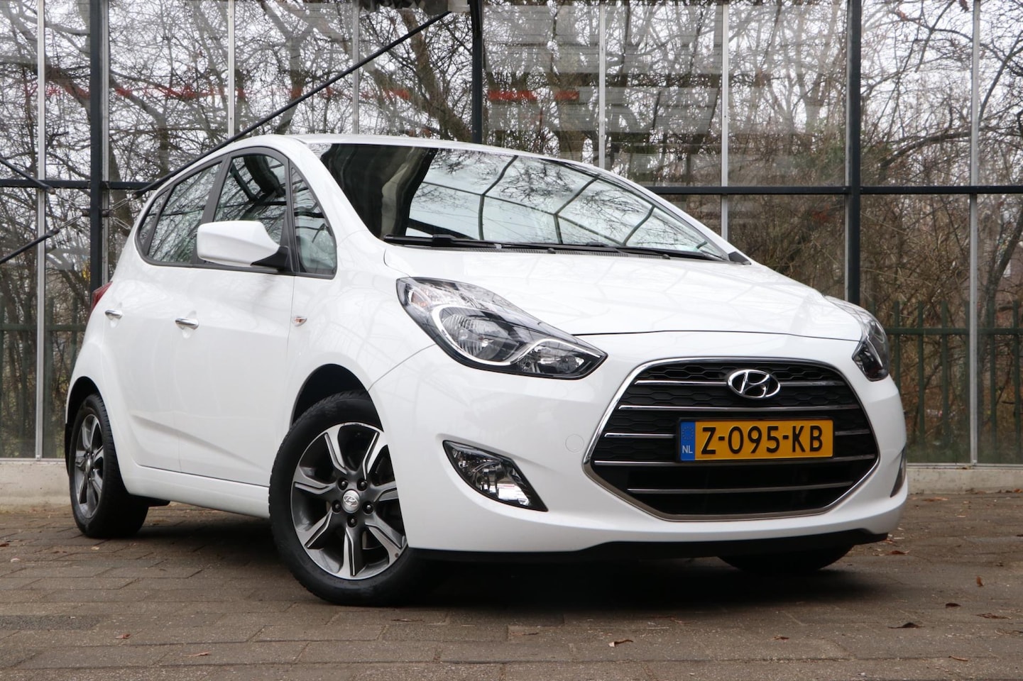 Hyundai ix20 - 1.4i Go! Trekhaak / PDC / Stoel + Stuur-verwarming / Rijklaarprijs! / 12mnd Bovag garantie - AutoWereld.nl