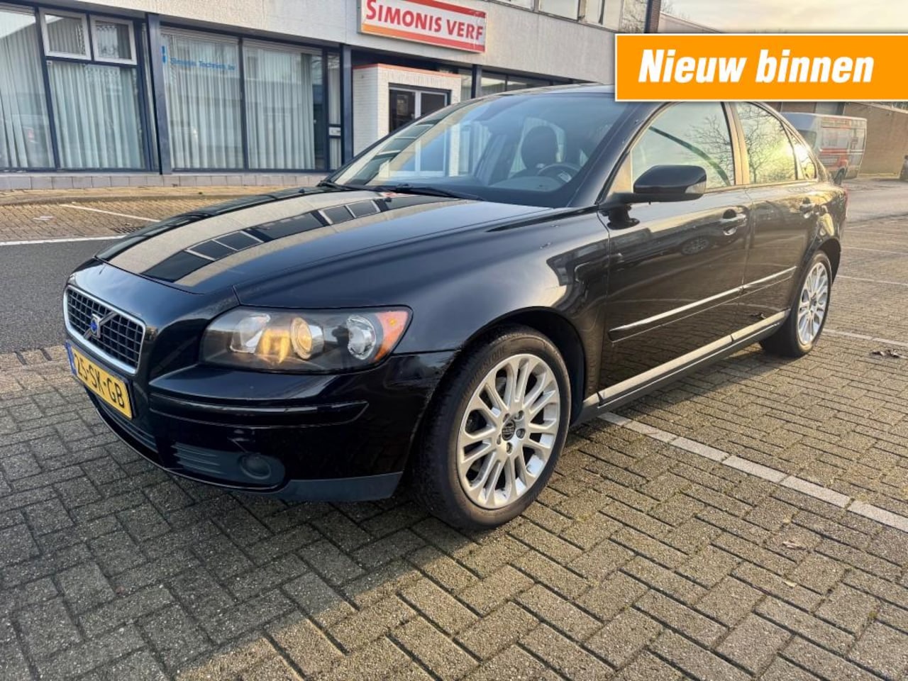Volvo S40 - 2.4 Momentum NETTE AUTO TREKHAAK NAP APK 5-2026 - AutoWereld.nl