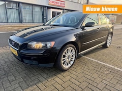 Volvo S40 - 2.4 Momentum NETTE AUTO TREKHAAK NAP APK 5-2026