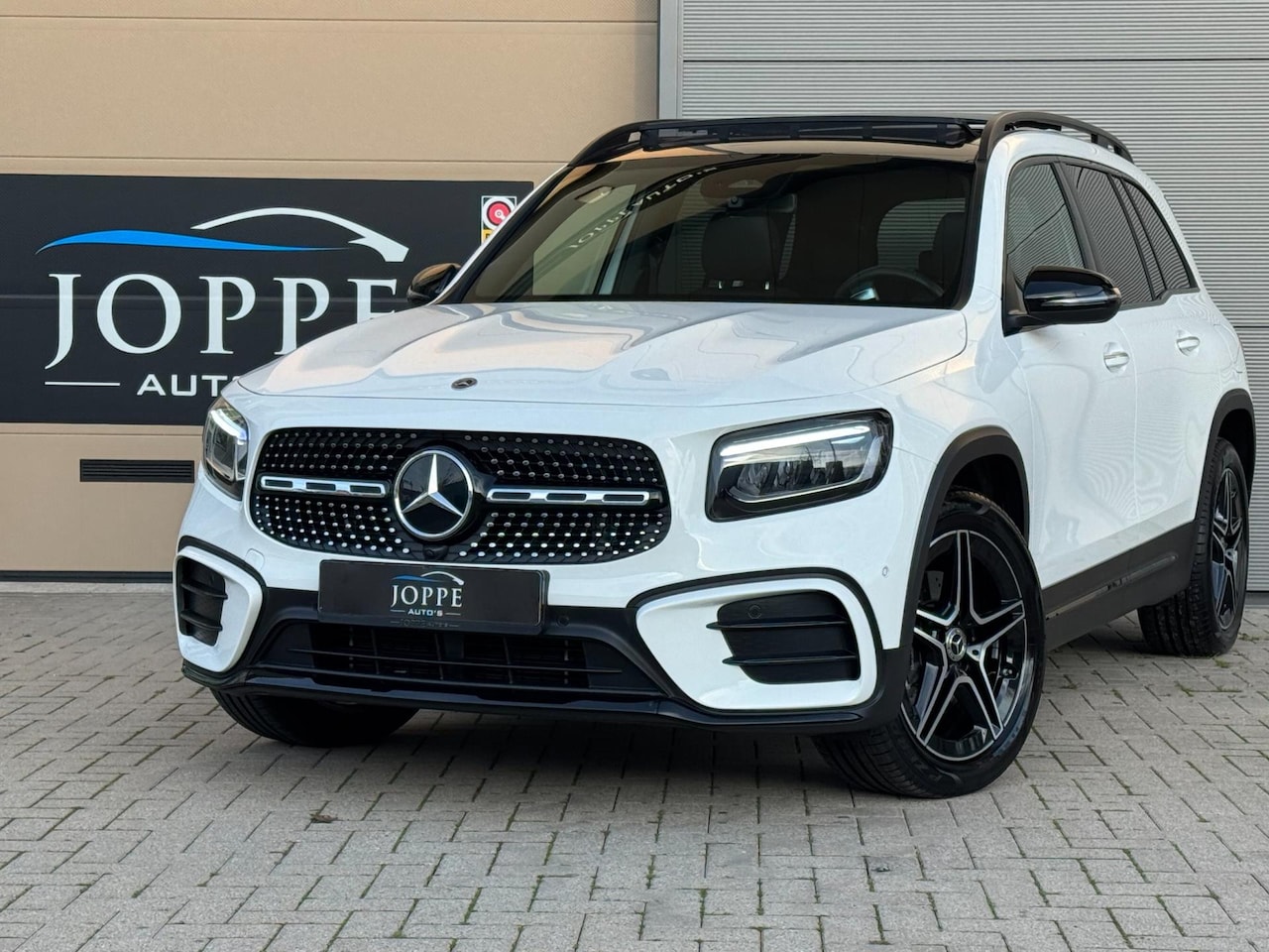 Mercedes-Benz GLB - 200 |AMG Line|7 Persoons|Pano|Elek.TrekH|Sfeer|Night|MHEV - AutoWereld.nl
