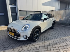 MINI Clubman - 1.5 Cooper Chili Serious Business, LED, Trekhaak, Navi, Stoelverwarming etc