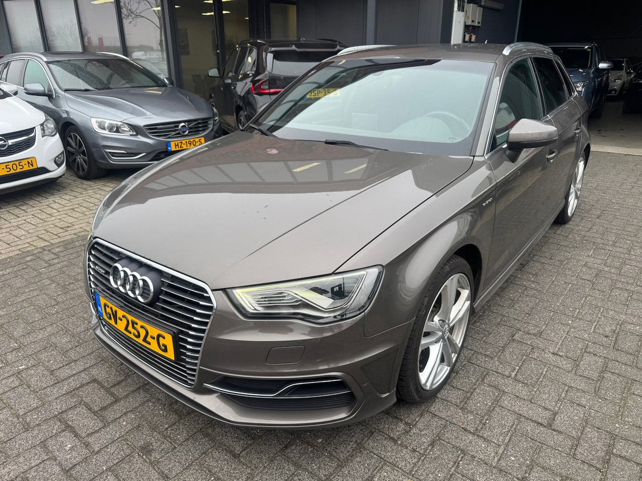 Audi A3 Sportback - 1.4 e-tron Pro Line plus 2X S LINE KEYLESS NETTE WAGEN ORIG NL NAP - AutoWereld.nl