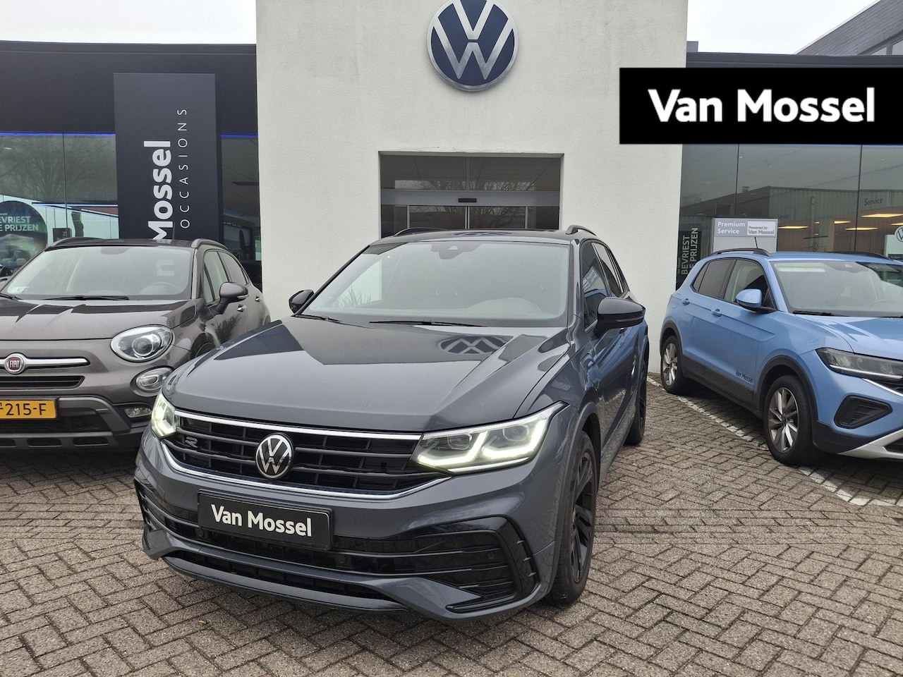 Volkswagen Tiguan - 1.4 TSI eHybrid R-Line Business+ | PANORAMA- SCHUIFDAK | ACHTERUITRIJCAMERA | NAVIGATIE | - AutoWereld.nl