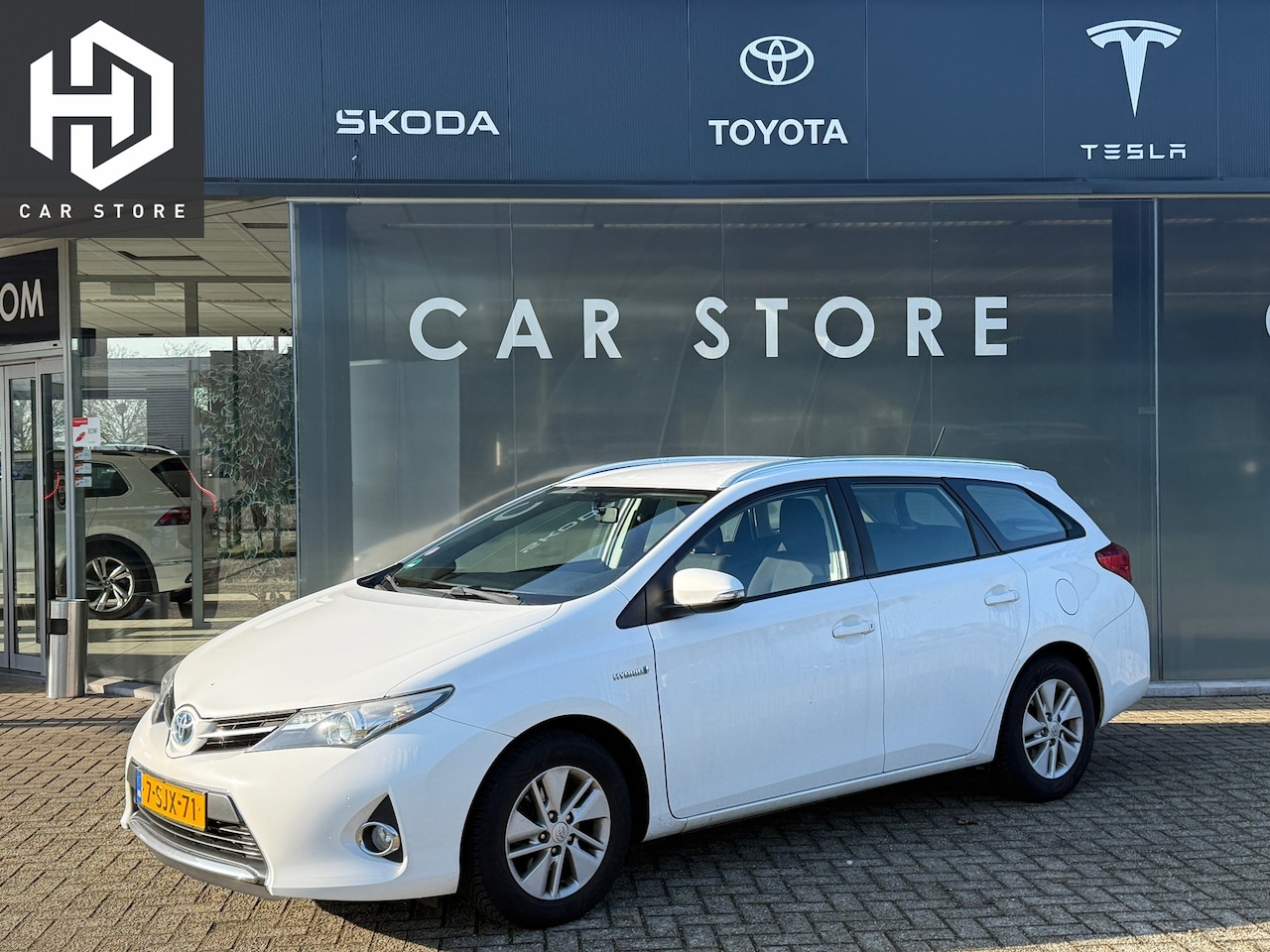 Toyota Auris Touring Sports - 1.8 Hybrid Aspiration Navi Camera Dealer Onderhouden - AutoWereld.nl