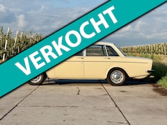 Volvo 144 - De Luxe, automaat, lederen bekleding, gerestaureerd
