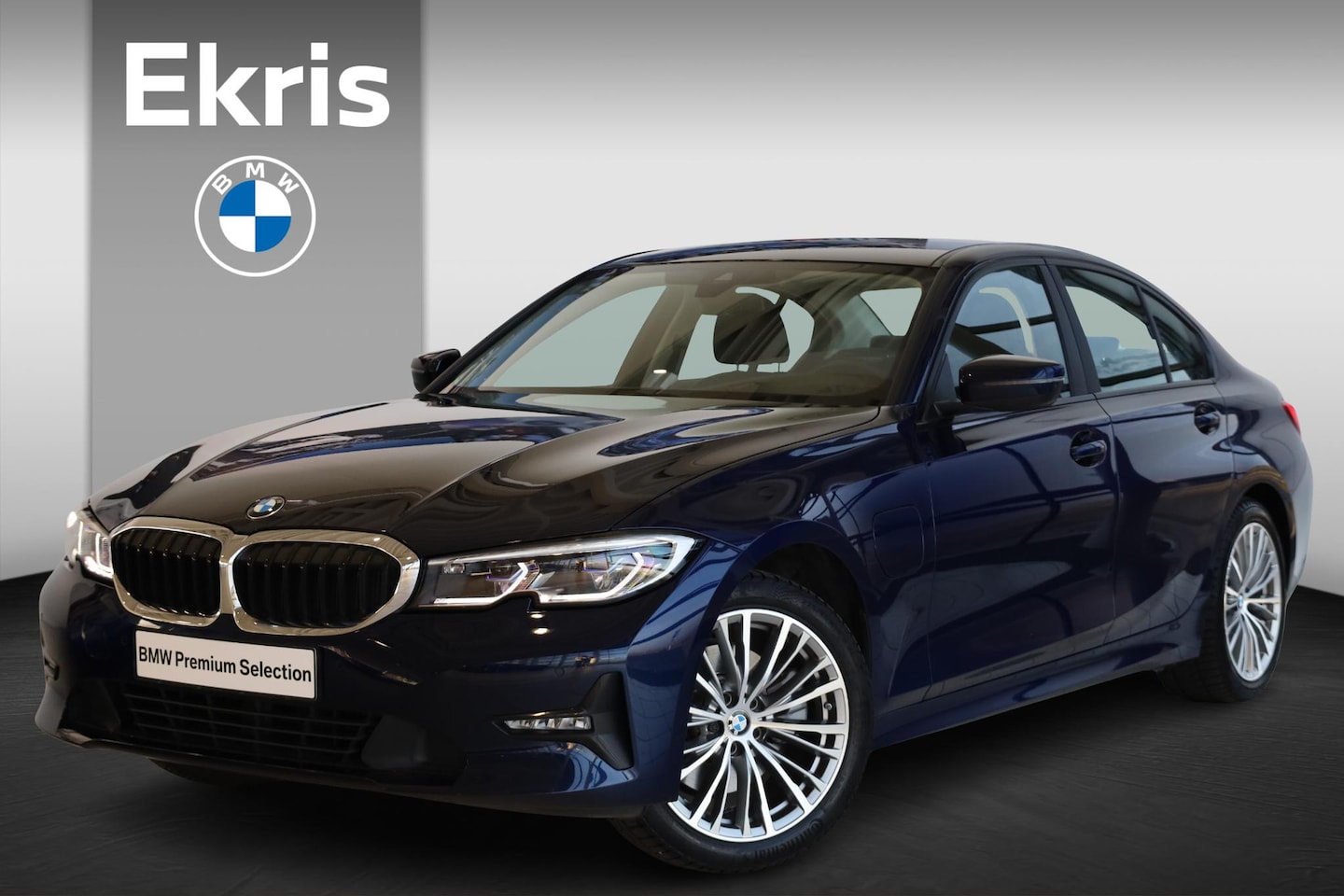 BMW 3-serie - Sedan 320e | Cruise Control | Stoelverwarming - AutoWereld.nl