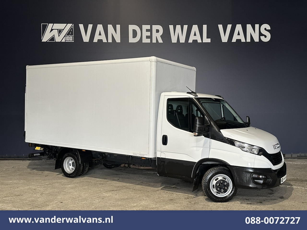 Iveco Daily - 35C16 157pk Bakwagen Laadklep Dubbel Lucht Euro6 Airco | bijrijdersbank - AutoWereld.nl