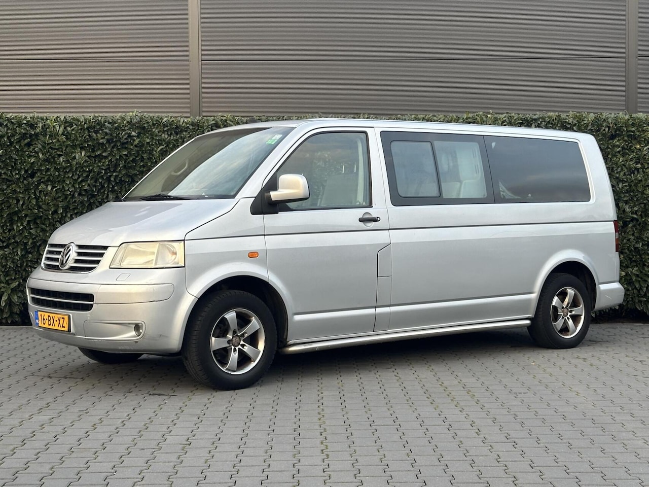 Volkswagen Transporter - 2.5 TDI 340 4Motion 2.5 TDI 340 4Motion, DUBBELCABINE, AIRCO, PDC, TREKHAAK, AUTOMAAT, STOELVERWARMING, LICHTM - AutoWereld.nl