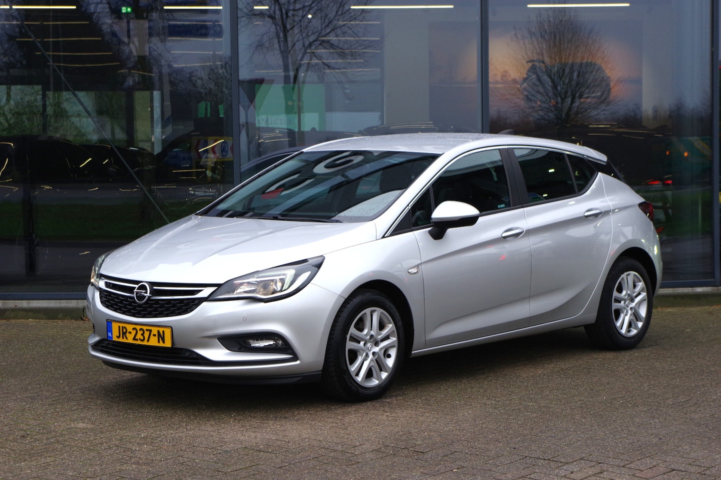 Opel Astra - 1.0 Edition 1.0 105 PK Edition, Navigatie, Climate Control, PDC - AutoWereld.nl