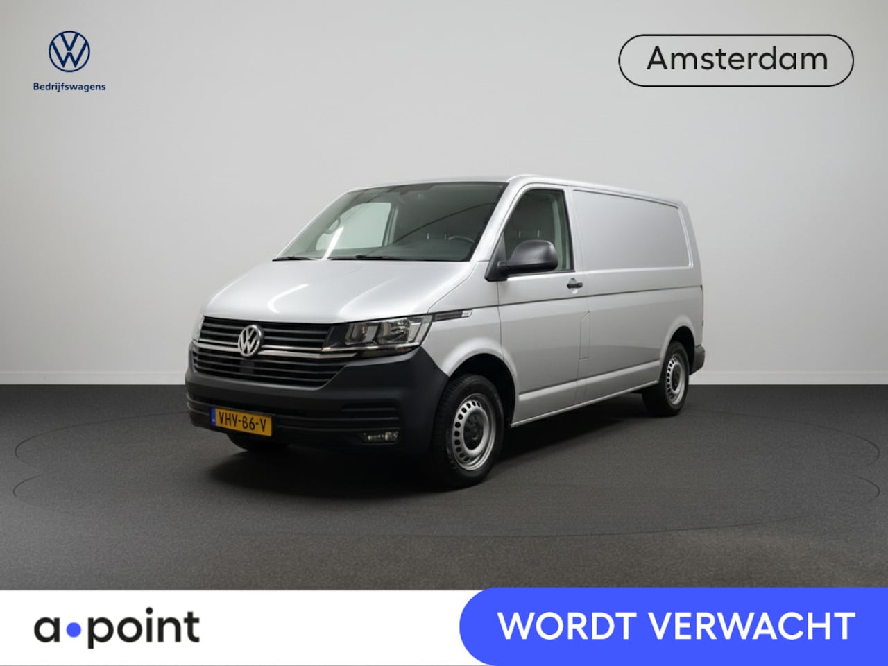 Volkswagen Transporter - 2.0 TDI L2H1 32 110 pk | Navigatie via App | Trekhaak | Parkeersensoren achter | Cruise co - AutoWereld.nl