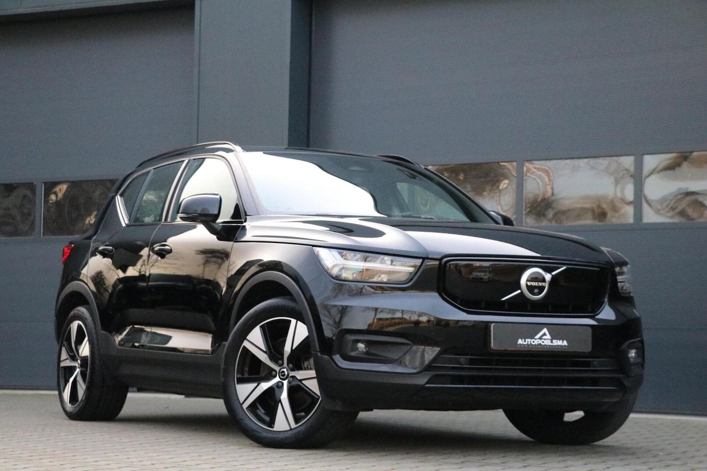 Volvo XC40 - Recharge P8 AWD |R-Design| Trekhaak Adaptive Cruise 360View Carplay Lmv Led Stoel/Stuur Ve - AutoWereld.nl