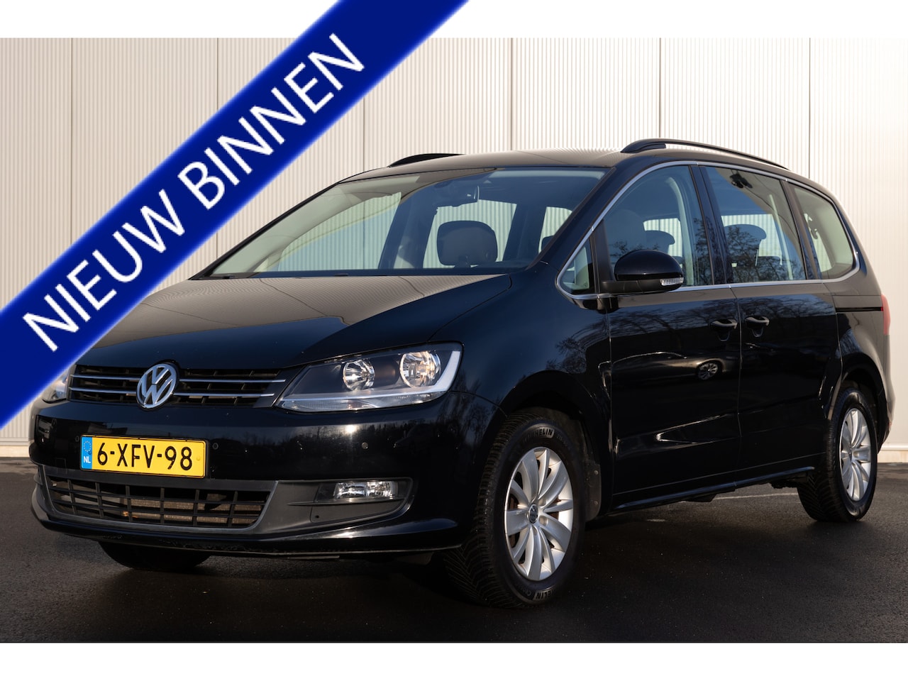 Volkswagen Sharan - 1.4 TSI | 7 PERSOONS | NAVI | STOELV | NL-AUTO - AutoWereld.nl