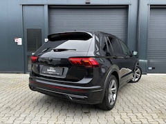 Volkswagen Tiguan - 1.5 TSI R-Line Black Style PANO IQ CAMERA ACC