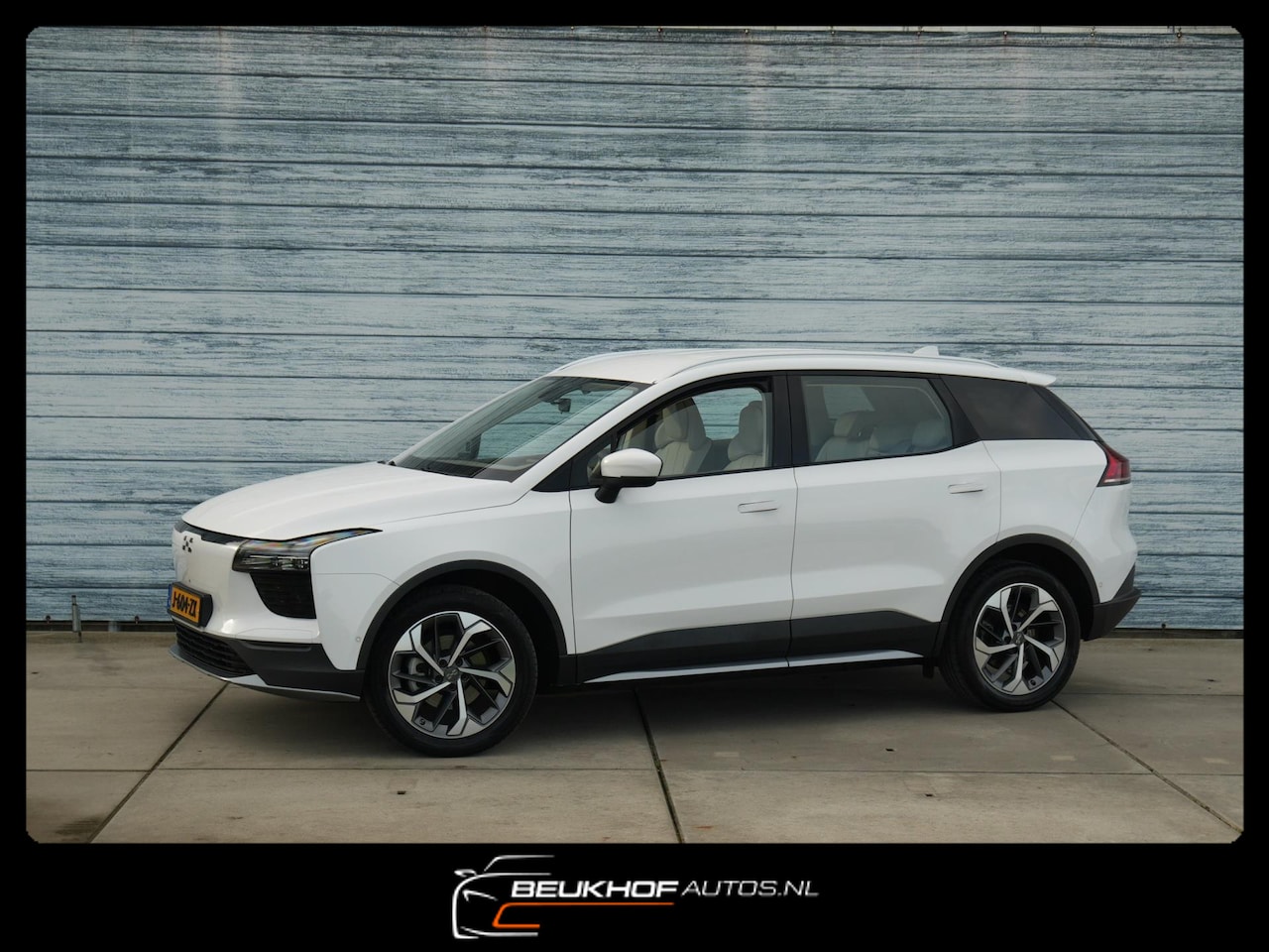 Aiways U5 - 63kWh Showroom Carplay Navigatie Leer Xenon Camera - AutoWereld.nl