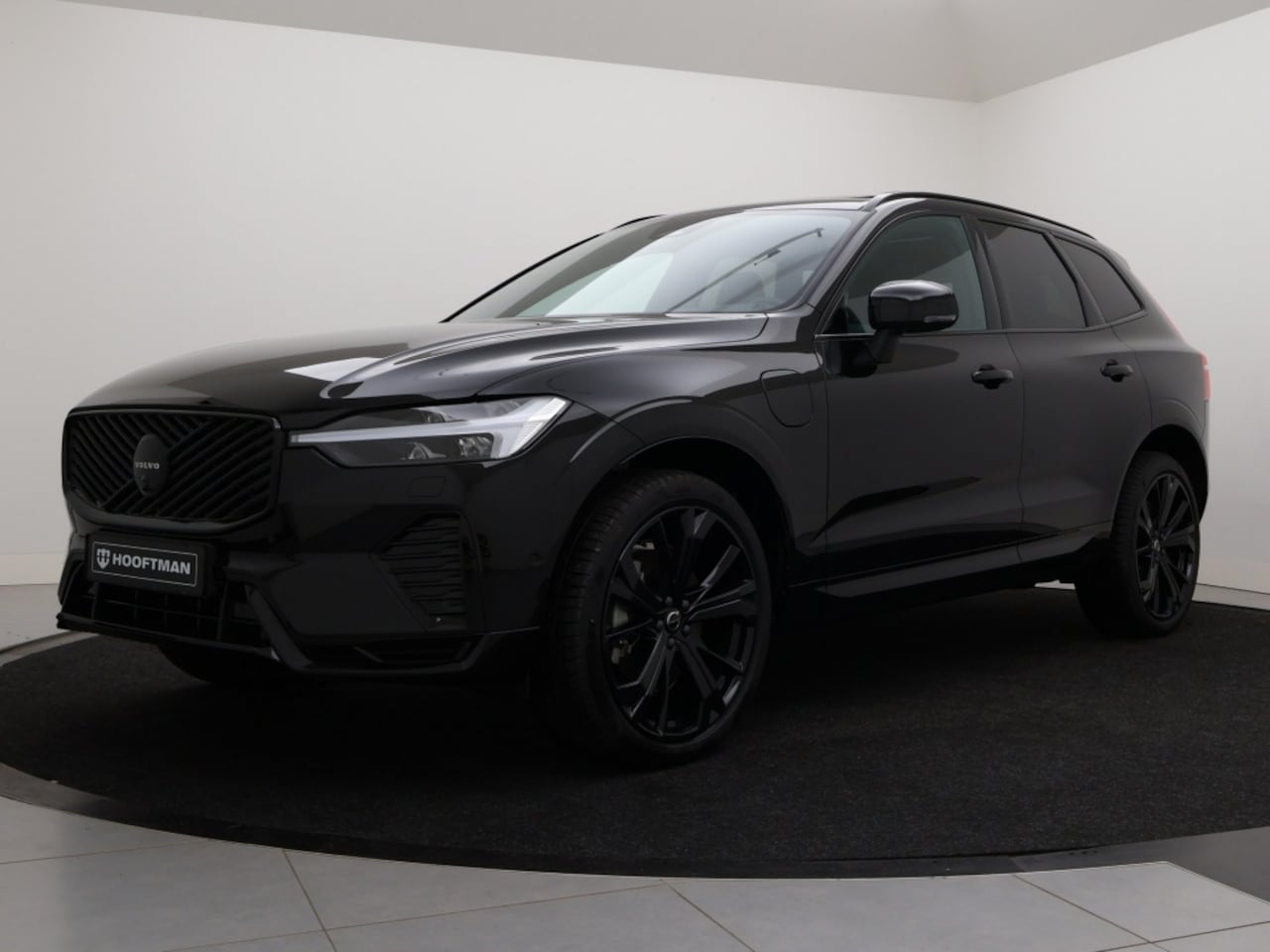 Volvo XC60 - T8 PLUG-IN HYBRID BLACK EDITION ULTRA *NIEUW MODEL* H/K HEAD-UP - AutoWereld.nl
