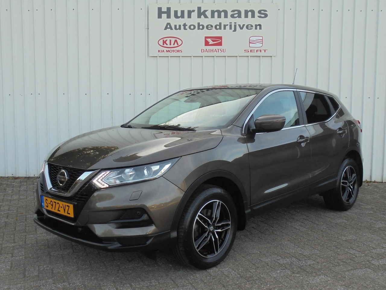 Nissan Qashqai - 1.3 DIG-T 140PK VISIA TREKHAAK NETTE AUTO - AutoWereld.nl