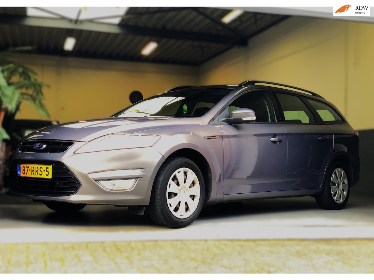 Ford Mondeo Wagon - 1.6 120pk/NAVI/USB/PDC/LED - AutoWereld.nl