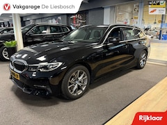 BMW 3-serie Touring - 330e eDrive Edition / Leder / LED / Trekhaak / cruise-control