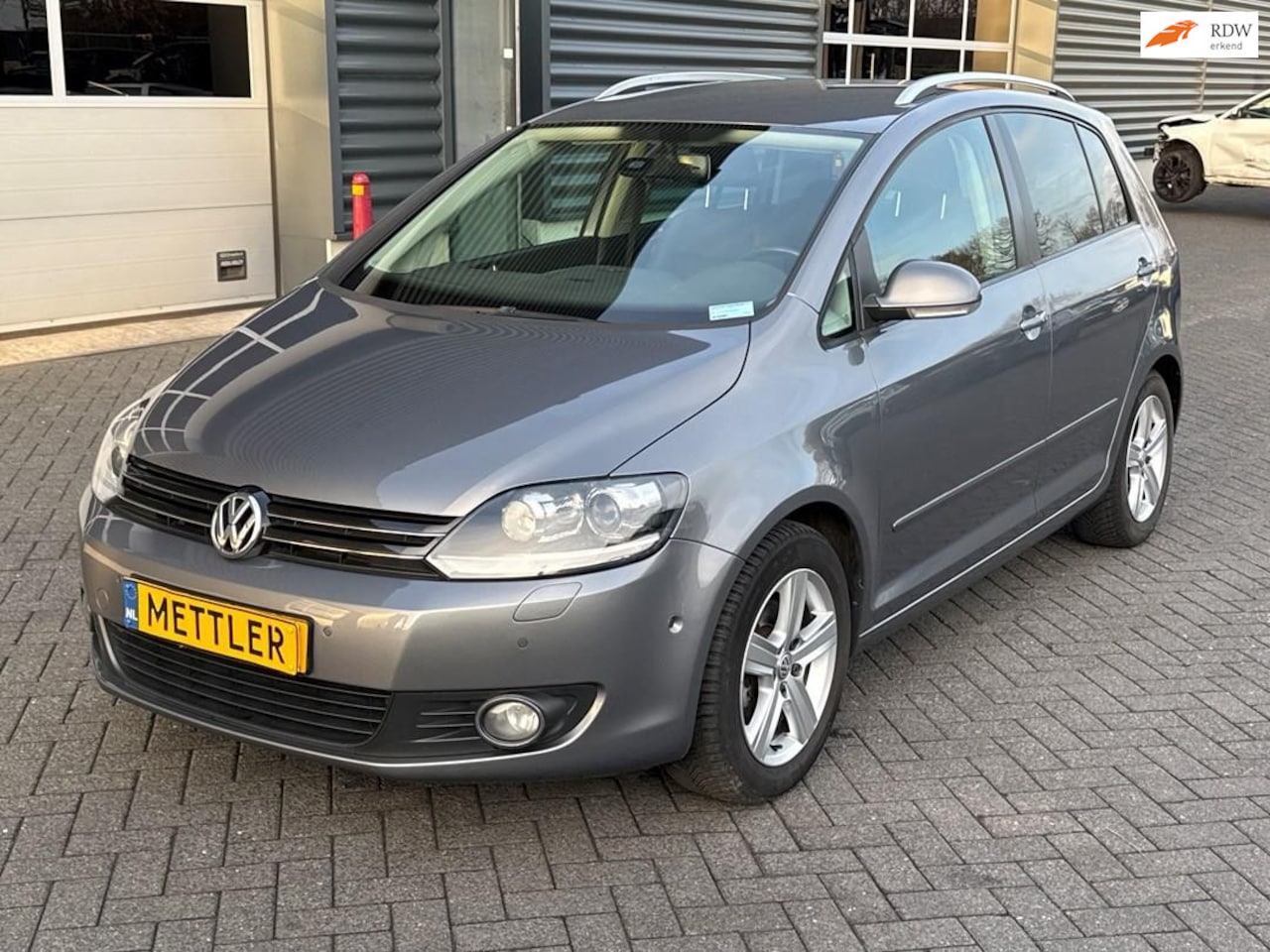 Volkswagen Golf Plus - 1.4 TSI Highline 1.4 TSI Highline, clima, stoelverwarming, trekhaak, PDC - AutoWereld.nl