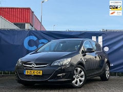 Opel Astra - 1.4 Turbo Blitz 2e Eigenaar, AfnmTrekhaak, Airco, Cruise, Navi, PDC, LMV, N.A.P