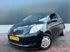 Toyota Yaris - 1.4 D-4D Sol * Navi * Cruise * Trekhaak * Nieuw APK