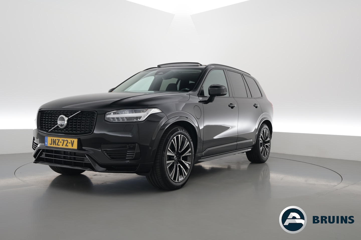 Volvo XC90 - 2.0 T8 Recharge AWD Plus Dark | Pano | Luchtvering | Elek. Trekhaak | Memory | 360cam | St - AutoWereld.nl
