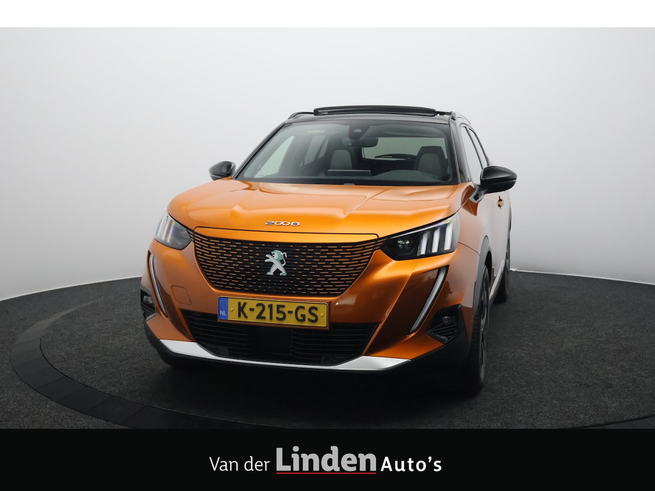 Peugeot e-2008 - EV GT Première 50 kWh SOH 94,3% | Panoramadak | 3D i-Cockpit | Navigatie | Camera | Carpla - AutoWereld.nl