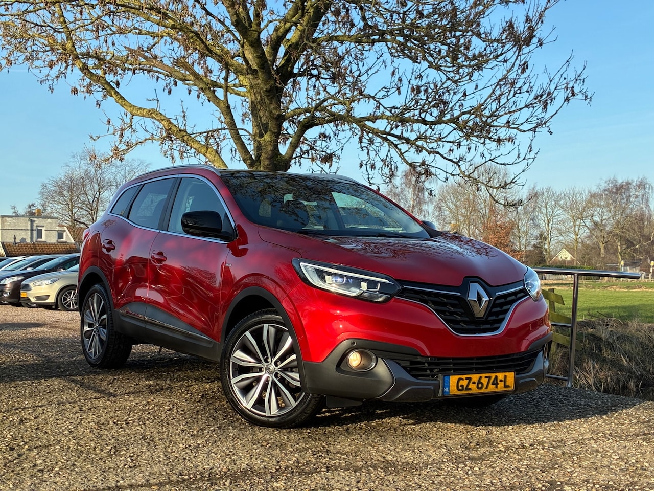 Renault Kadjar - 1.2 TCe Bose | Leder + Pano + Key-less + Clima nu € 10.975,-!!! - AutoWereld.nl