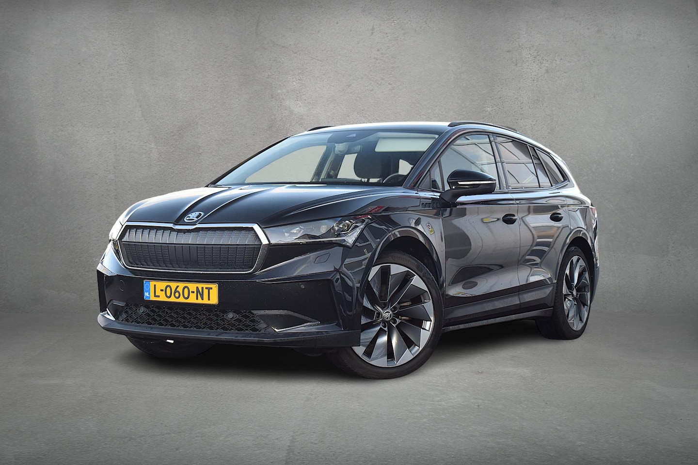 Skoda Enyaq iV - 60 First Edition | Stuur- en Stoelverw. | Camera | CarPlay | 21” LM - AutoWereld.nl