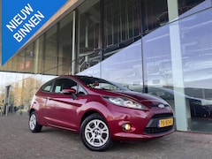 Ford Fiesta - 1.25 Ghia-82 PK STOELVERWARMING-BLUETOOTH-AIRCO