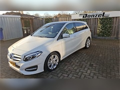 Mercedes-Benz B-klasse - 200 Prestige AUTOMAAT - panoramadak - NAVIGATIE