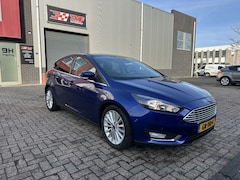 Ford Focus - 1.0 Titanium Edition Vol Opties Goed Onderhouden