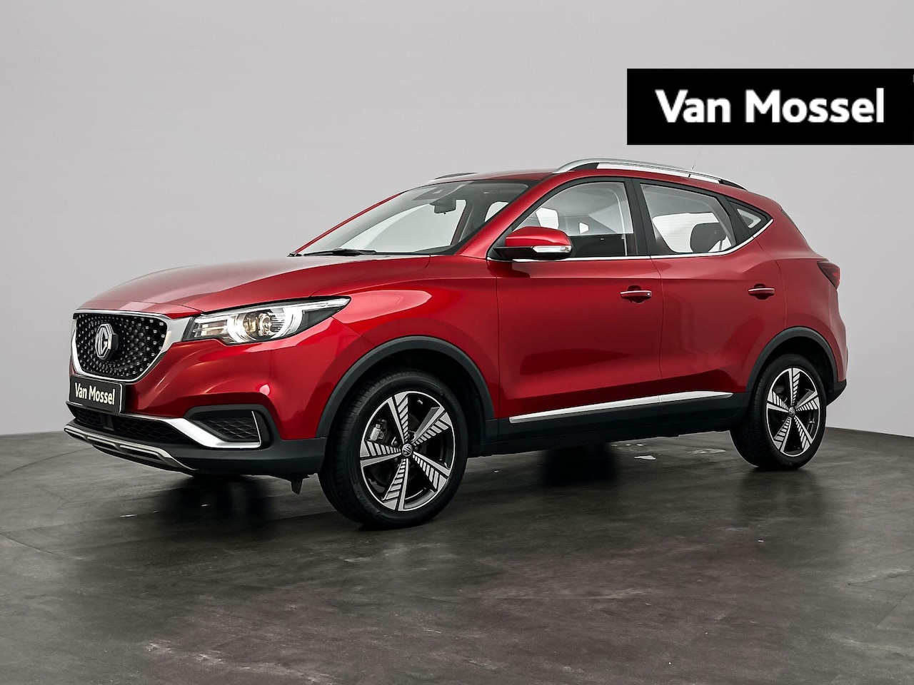 MG ZS - Luxury 45 kWh Batterijconditie 97.2% | Pano Dak | Camera | Leder | Apple Carplay/Android A - AutoWereld.nl