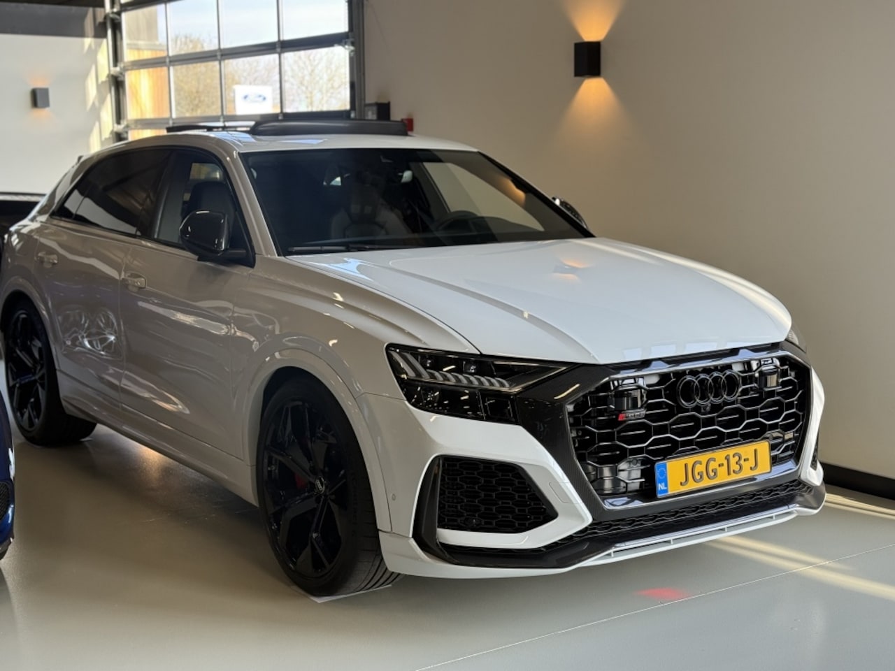 Audi Q8 - 4.0 TFSI V8T 601PK RS Q8 q. / carbon / ceramic brakes / B&O - AutoWereld.nl