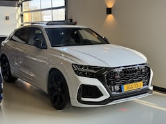 Audi Q8 - 4.0 TFSI V8T 601PK RS Q8 q. / carbon / ceramic brakes / B&O