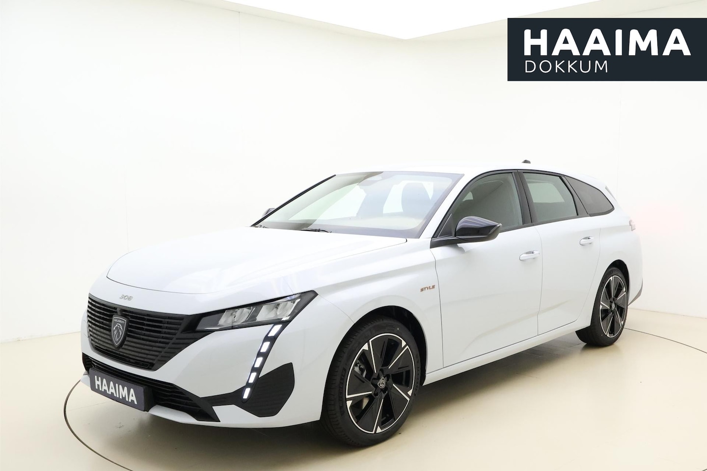 Peugeot e-308 SW - Style EV 54 kWh 100% Elektrisch | Warmtepomp | Parkeersensor | Licht Metalen Velgen | Mirr - AutoWereld.nl