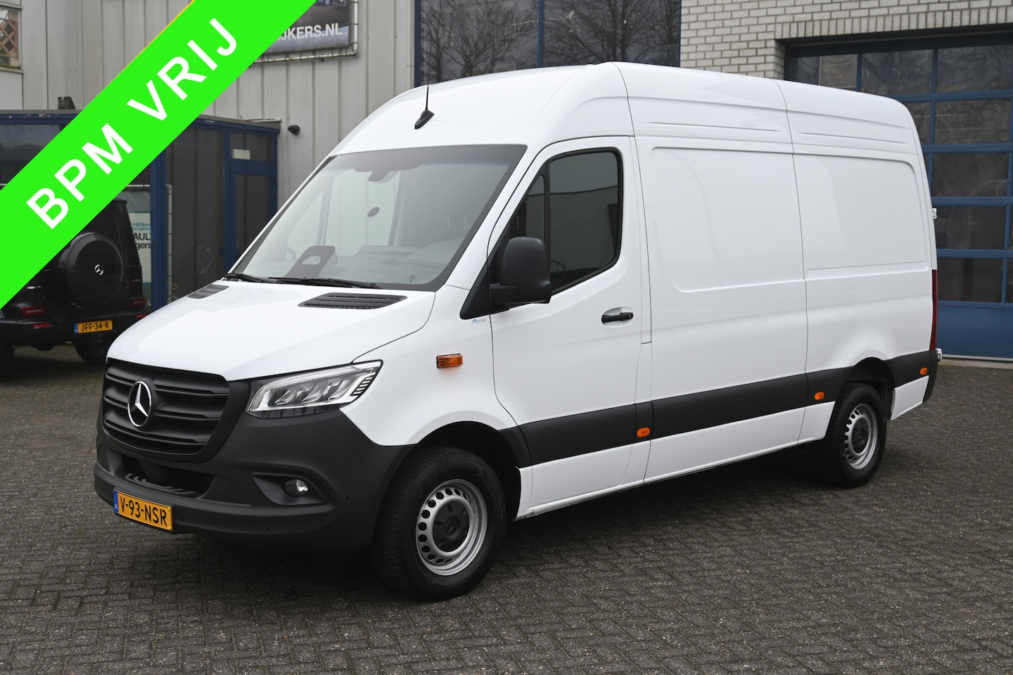 Mercedes-Benz Sprinter - 317 CDI L2H2 Pro HD LED, Geveerde stoel, Navigatie met camera - AutoWereld.nl