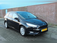 Ford Focus Wagon - 1.0 Titanium