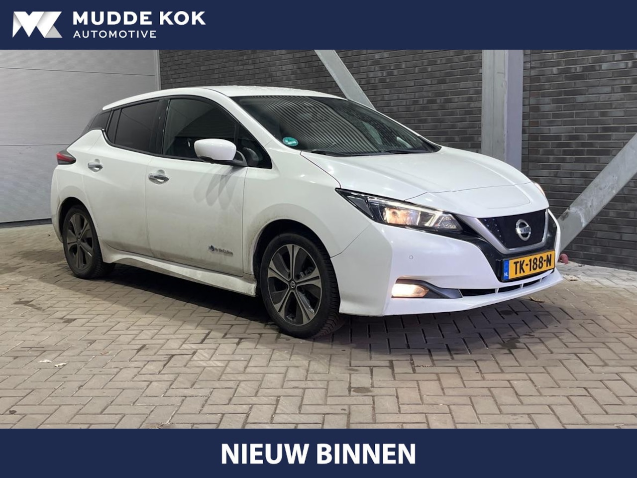 Nissan LEAF - N-Connecta 40 kWh | 360° Camera | Stoel+Stuurverwarming | Getint Glas | 17 Inch - AutoWereld.nl