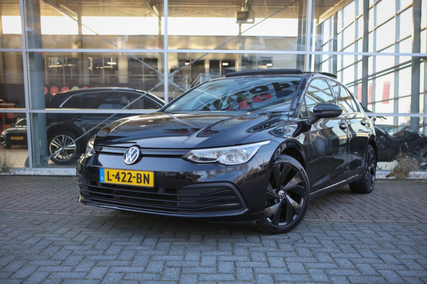 Volkswagen Golf - 1.5 eTSI Style | Pano | Massage | - AutoWereld.nl