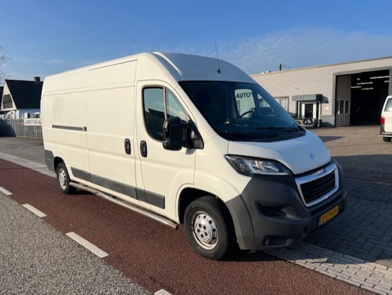 Peugeot Boxer - 333 2.0 BlueHDI 96KW L3H2 MAXI AIRCO KLIMA EURO6 - AutoWereld.nl